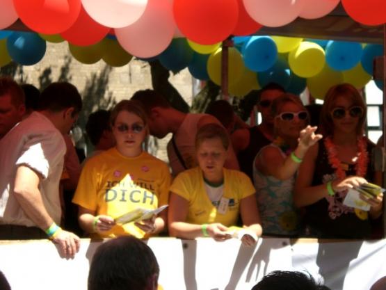 Bild Nr. 19359 - 213 mal gesehen